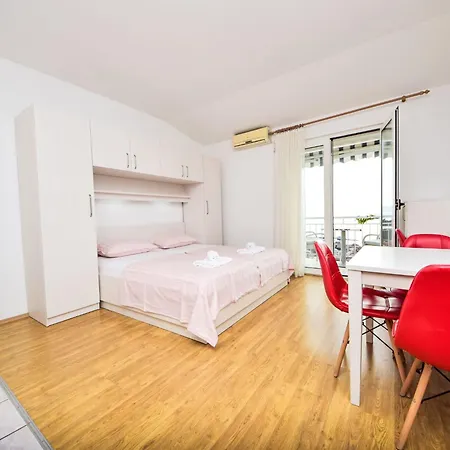 Apartment Mira-1 By Interhome